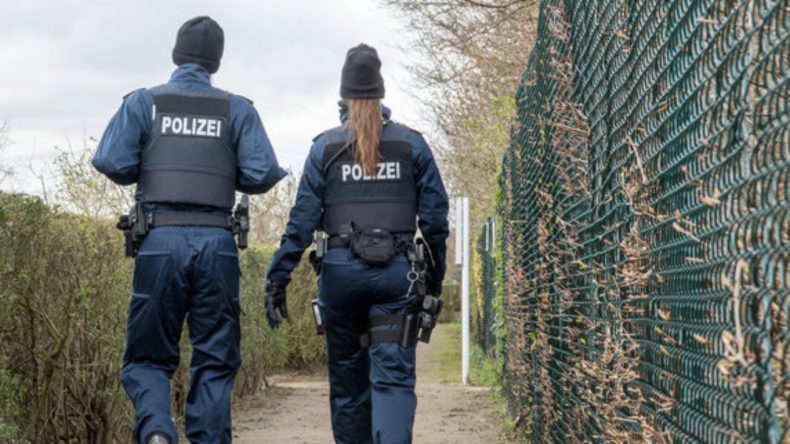 شريك اتحاد ميركل في الائتلاف الحاكم يطالب بإدخال تعديلات على القانون الخاص بمكتب مكافحة الجريمة