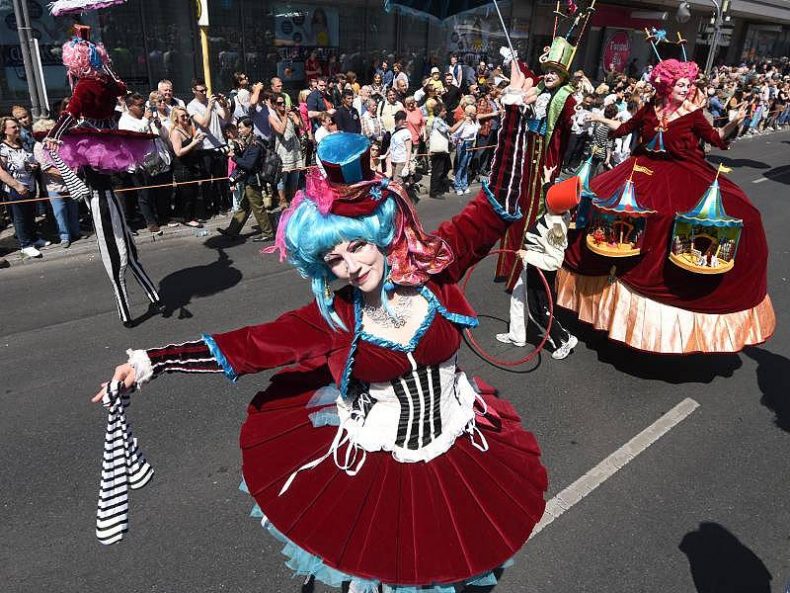 ثماني نساء على الأقل وقعن ضحايا للتحرش الجنسي خلال كرنفال الثقافات فى برلين