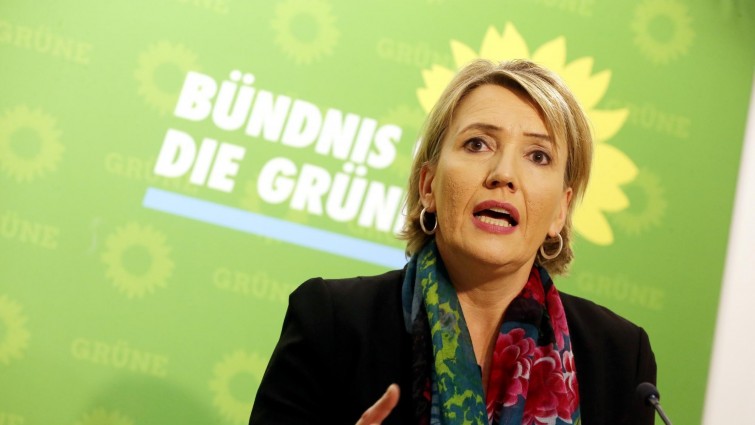 خضر ألمانيا يطالبون باعتماد قواعد قانونية لتصدير الأسلحة