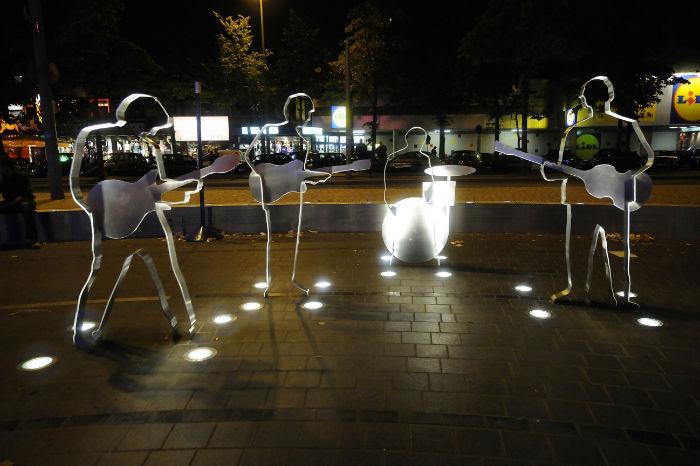 التمثال التذكاري لفرقة البيتلز في هامبورغ