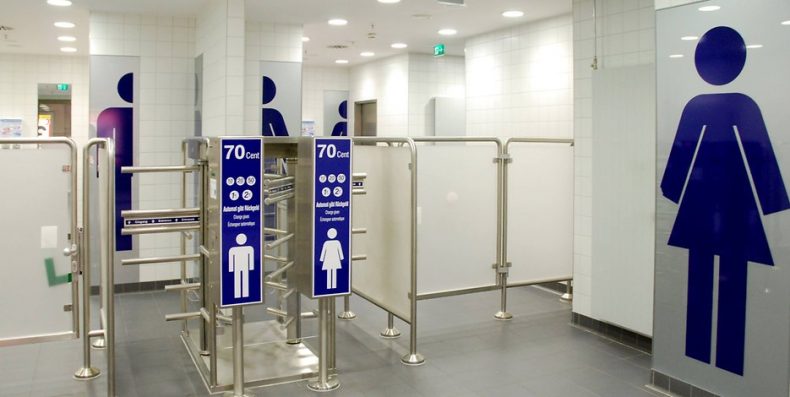 توقيف رجل وامرأة في ألمانيا مارسا الجنس بصوت صاخب داخل مرحاض بمحطة قطار