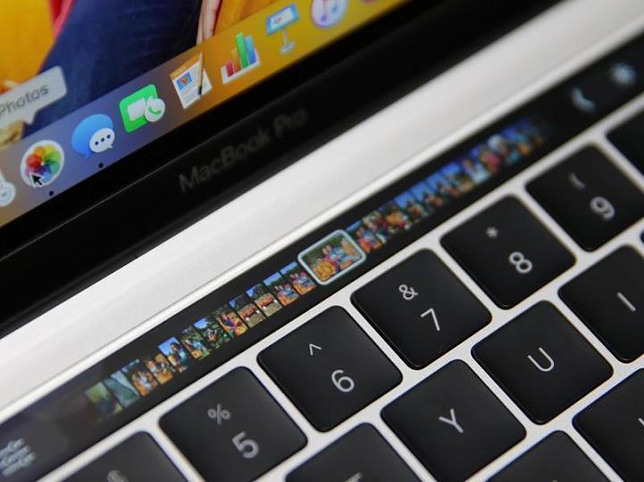 كيفية إنشاء لقطة شاشة لشريط اللمس في حواسب ماك بوك الجديدة