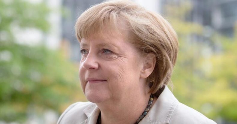 استطلاع رأي:غالبية الألمان ما زالوا يؤيدون استمرار ميركل في منصبها