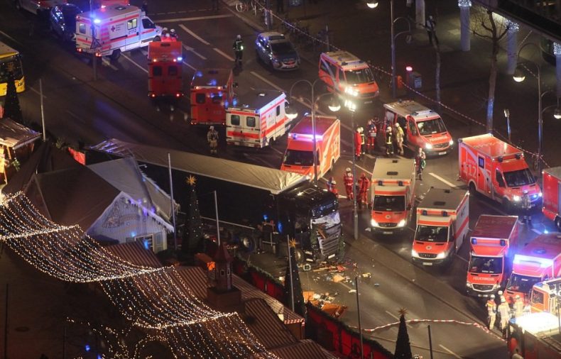 ميركل تعرب عن صدمتها إزاء هجوم برلين