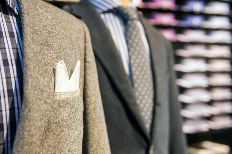 تجنب هذا الخطأ عند تنسيق منديل جيب البذلة!