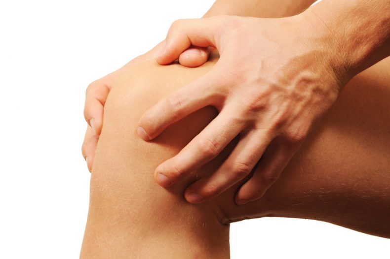 تمارين بسيطة لتخفيف العبء عن مفصل الركبة