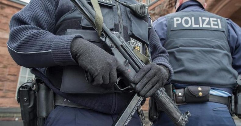 السلطات الأمنية بألمانيا تصنف 548 شخصا كـ “إرهابيين محتملين”